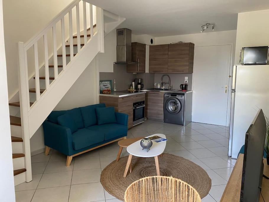 Ravissant T3 En Duplex Proche Mer La Londe-les-Maures Extérieur photo