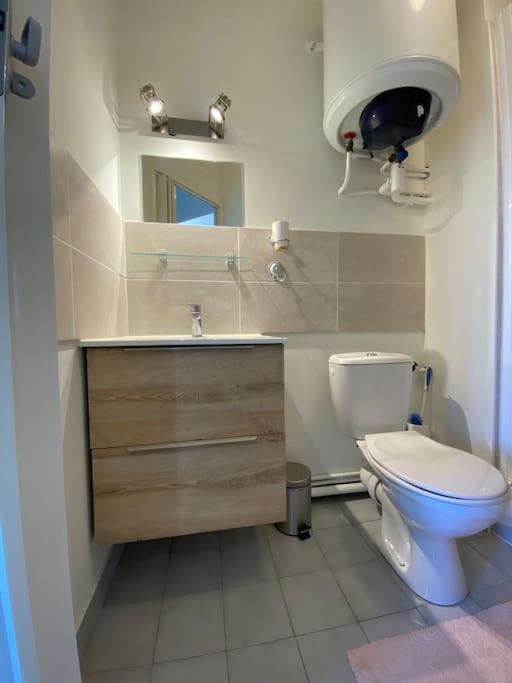 Ravissant T3 En Duplex Proche Mer La Londe-les-Maures Extérieur photo